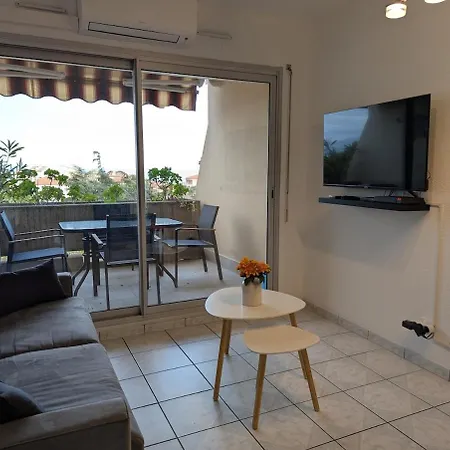 La Perle D'antibes - 2 Pieces, Vue & Piscine Apartmán *